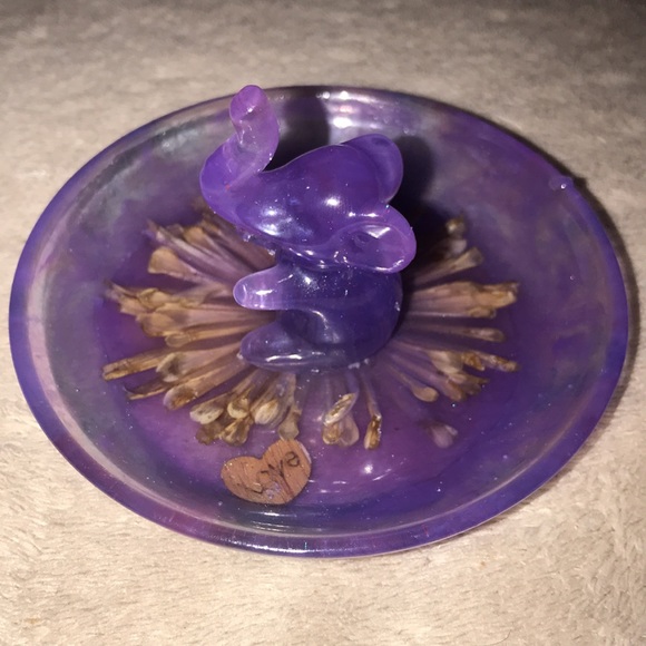 Epoxy Resin Elephant 🐘 Ring 💍 holder By Jennifer - Picture 4 of 7